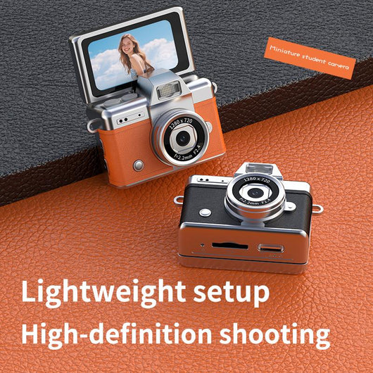 Mini keychain digital camera